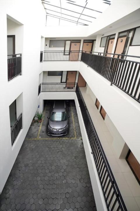 Dparagon Karangmalang Asrama *